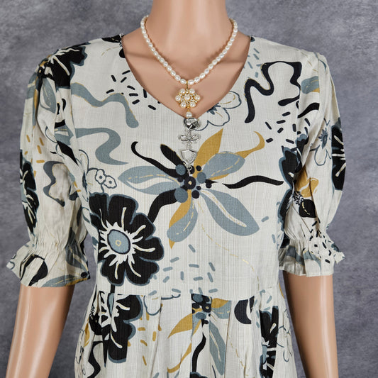 White And Black Floral Vertican Frock