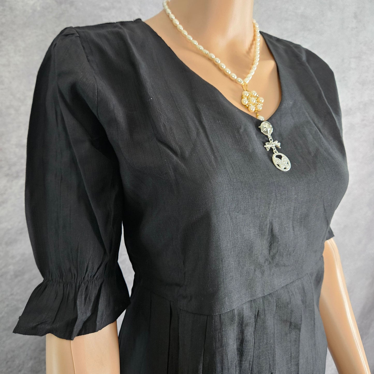 Plain Black Vertican Frock