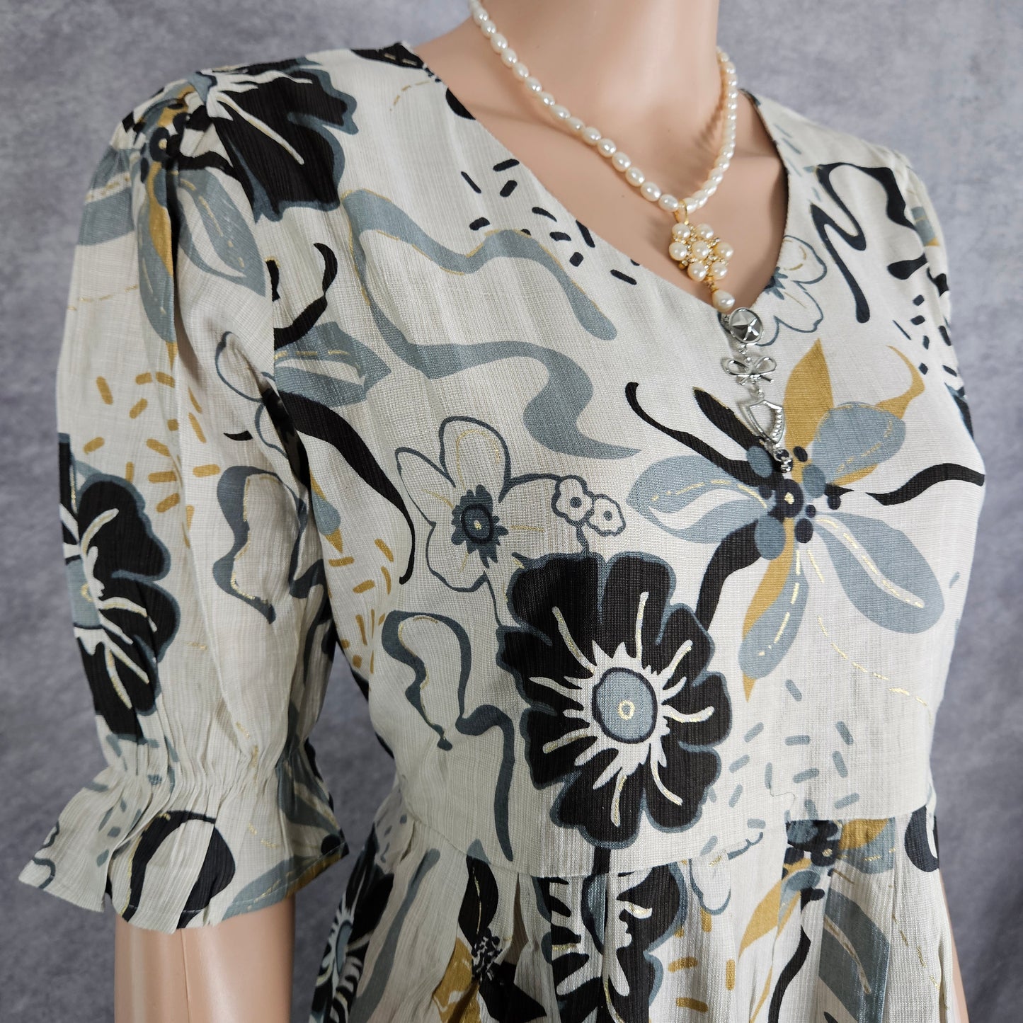 White And Black Floral Vertican Frock