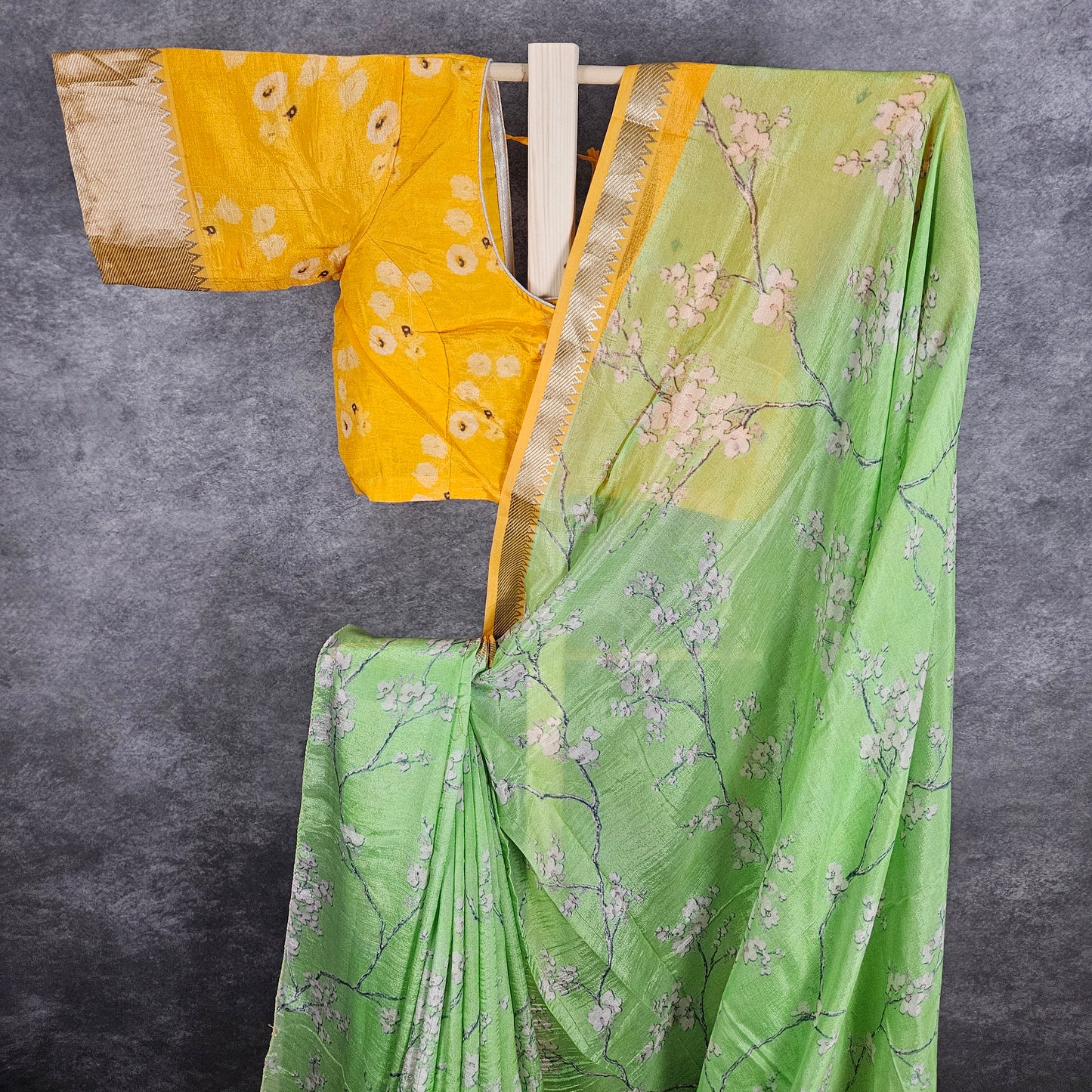 Atomic Yellow/Green Mangalagiri Saree
