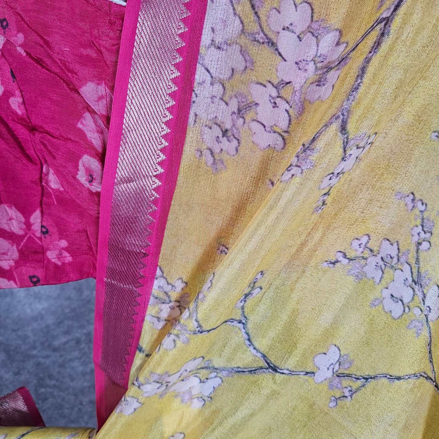 Rosso Corsa Red/Yellow Mangalagiri Saree