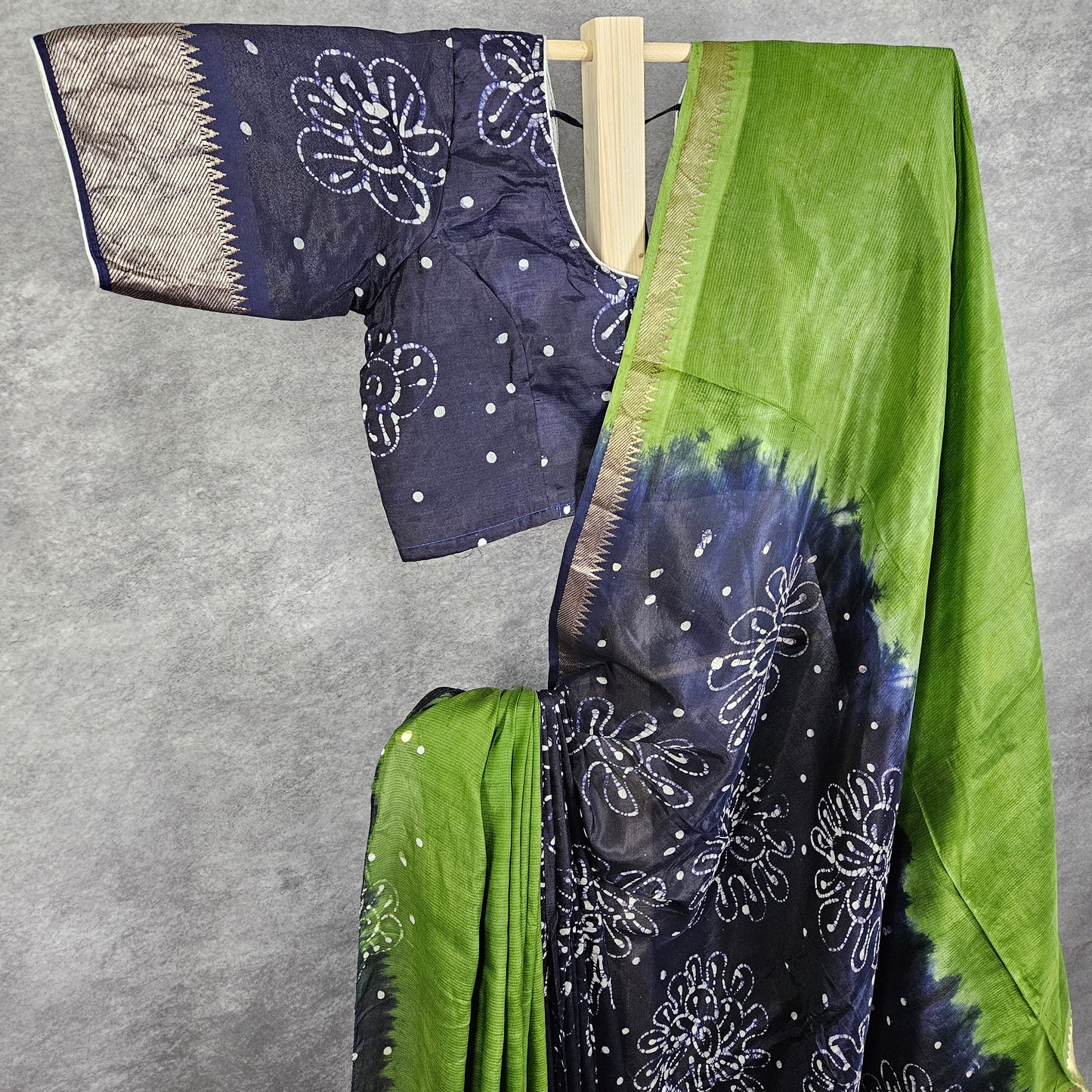 Flora Green/Blue Mangalagiri Saree